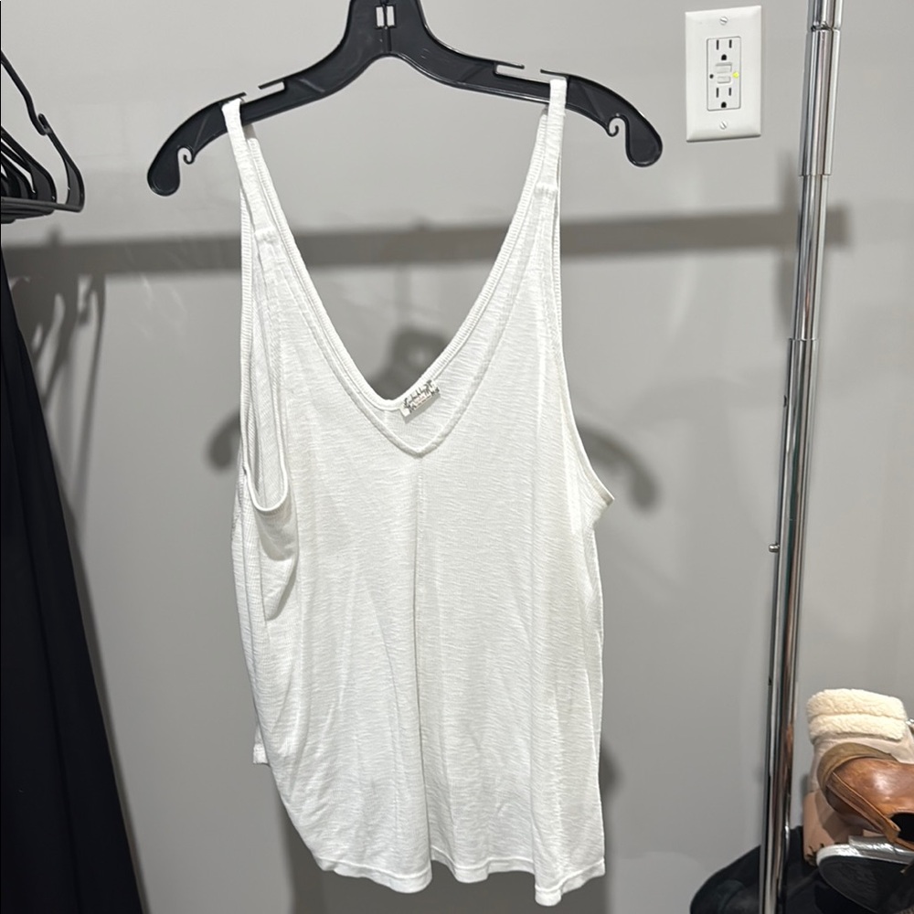 Intimately by Free People | Ribbed White V-Neck Flowy Tank, L